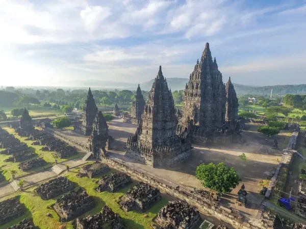 Keindahan dan kekayaan Candi Prambanan